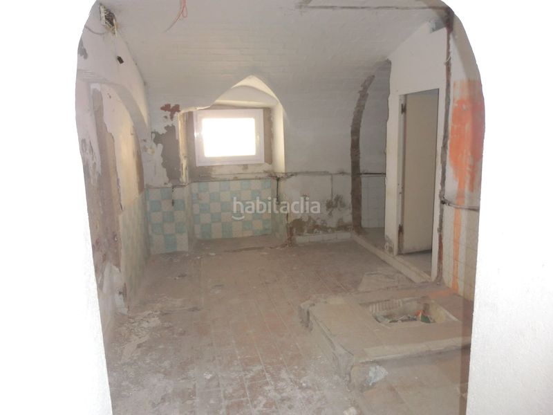 Foto 3cb19aa6-335e-4955-a636-22e118810693. Local comercial a Centre Figueres