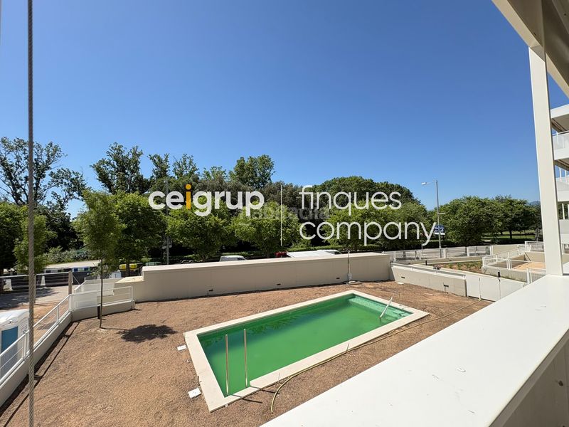 Foto 3d7beb57-381d-4112-b7a0-872abf247c42. Pis 104m<sup>2</sup> amb calefacció piscina a Domeny Girona