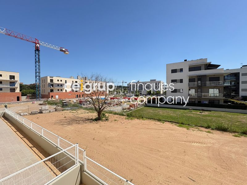 Foto 6ec984e1-ac65-4910-bdc1-7c6c2beba828. Pis 104m<sup>2</sup> amb calefacció piscina a Domeny Girona