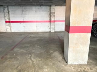 Affitto Posto auto in Eixample-Horta Capallera. Aparcamiento