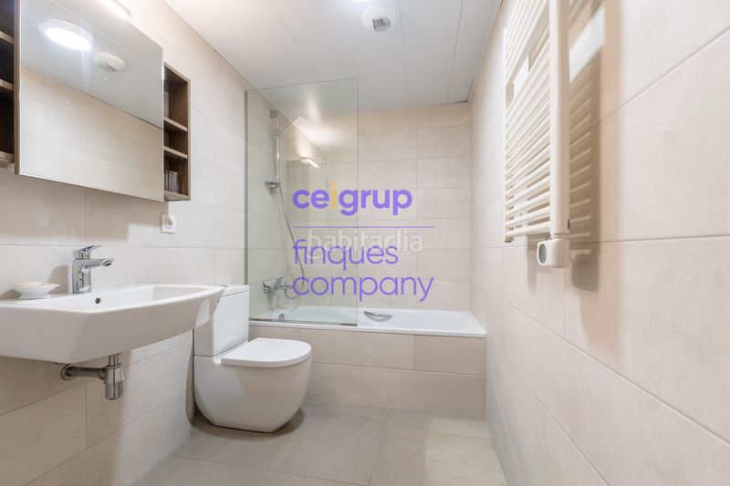 Foto bb18593c-096d-4aa7-9e61-10f014313209. Planta baixa amb calefacció aparcament piscina a Llançà