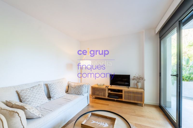 Foto daf5097d-73f5-4f33-850e-790da77b3e1a. Planta baixa amb calefacció aparcament piscina a Llançà