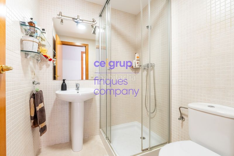 Foto 5fecba35-aa70-480b-b23d-eed63a06f72f. Dúplex piso en Creu de la Mà Figueres