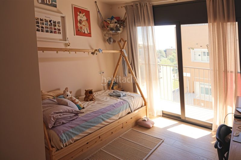 Foto 02036e99-e0de-4eca-ab36-c6fd742976ff. Duplex con riscaldamento parcheggio in Eixample-Horta Capallera Figueres