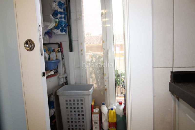 Foto 58a77b21-465b-41c6-9aac-0162978e724e. Pis amb calefacció aparcament a Creu de la Mà Figueres