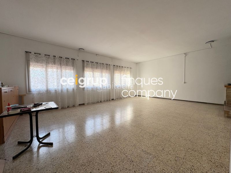 Foto 707b65de-d0f5-46de-8ce3-6cf00d50d7ff. Pis amb calefacció aparcament a Veïnat Salt