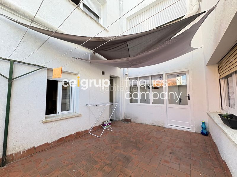 Foto 88912d34-b1a4-49b4-b25a-2781e02c3c28. Pis amb calefacció aparcament a Veïnat Salt