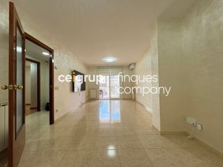 Appartamento in Maçana. Piso