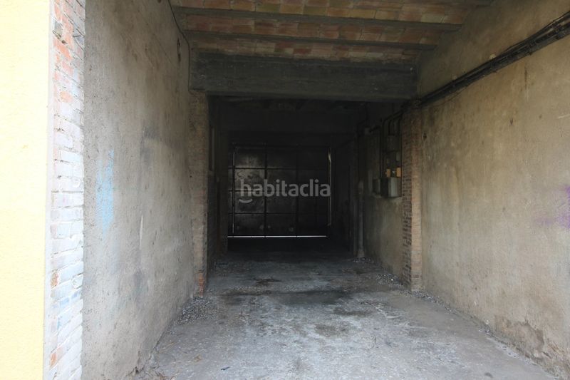 Foto e1a651b4-0dd5-41b4-98c7-84b782f34069. Edifici a Centre Figueres