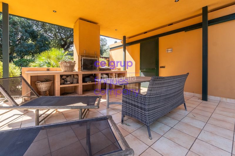 Foto f317fd47-cc24-450d-b952-a6adb787683c. Chalet casa chalet en Navata