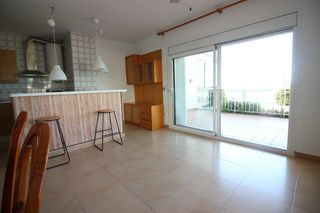 Appartement à Puig Rom-Canyelles-Almadrava. Piso