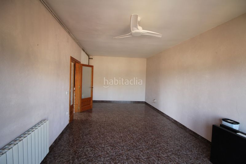Foto f51b8251-fe05-4b8a-8820-3aaf38559e05. Chalet casa chalet en Garrigàs