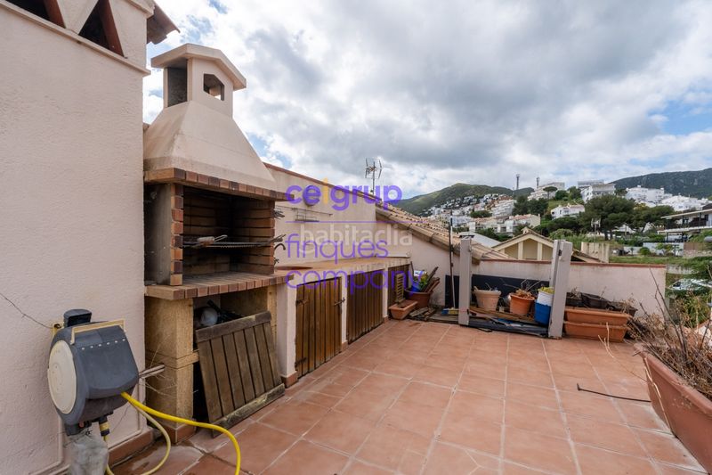 Foto ffa61bfe-3729-4399-8d32-ad89819f5f94. Àtic amb calefacció aparcament a Carboneres - La Farella Llançà