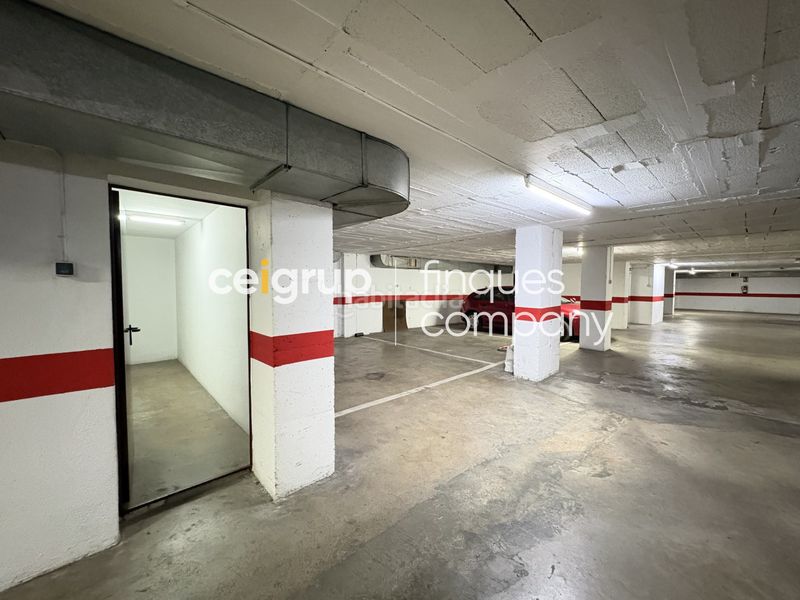 Foto 0891659b-4d74-41fc-b511-a0c4573cc4dc. Aparcament cotxe a Eixample Sud-Migdia Girona