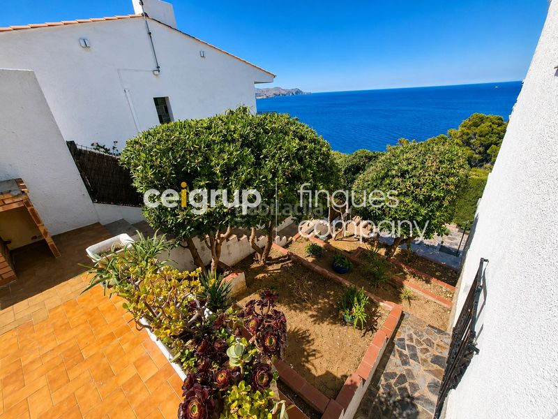Foto a96c5d00-2473-4bfe-9ff4-33bfbd5ab2f5. Chalet with heating parking in Port de la Selva (El)