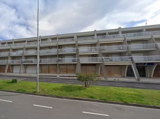 Lloguer Local Comercial a Port - La Clota - Puig Sec. Local