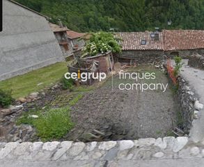 Landgut in Setcases. Terreno