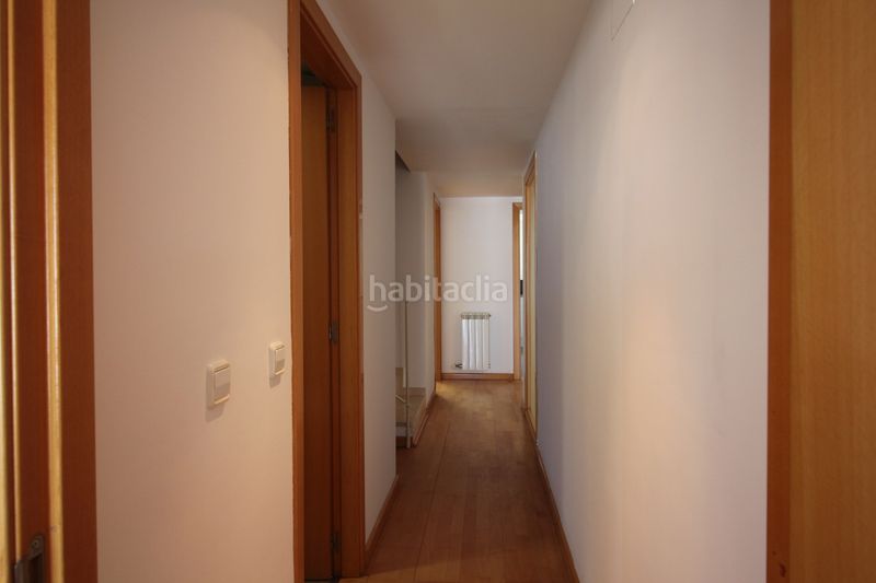 Foto 9755b632-041b-4308-a533-606e1eb80d4d. Dúplex piso en Poble Nou-Olivar Gran Figueres