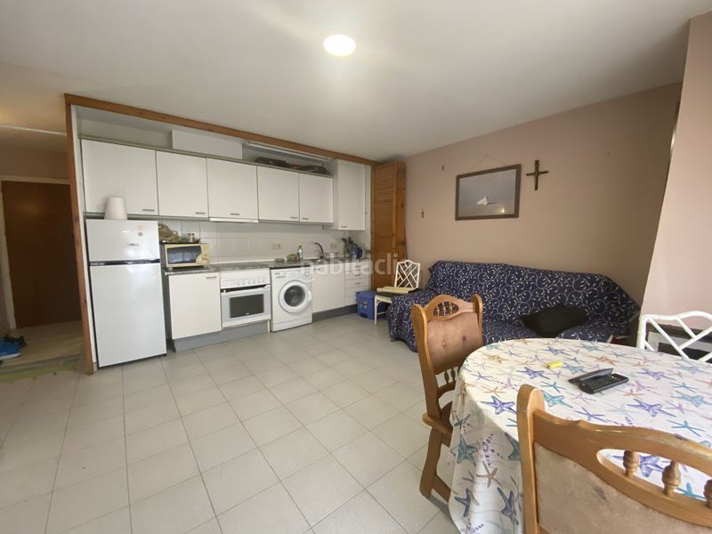Foto 6883f6ba-ee20-4d66-a410-bd8881142490. Pis a Centre Roses