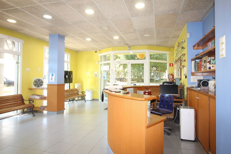 Foto 28a9771d-d772-4fd9-9f3a-5df88428bd32. Local comercial amb calefacció a Creu de la Mà Figueres
