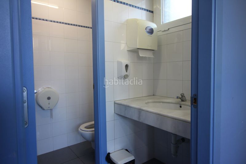 Foto 7c412069-b44a-4d99-9284-f2ffd8a9abbf. Local comercial amb calefacció a Creu de la Mà Figueres