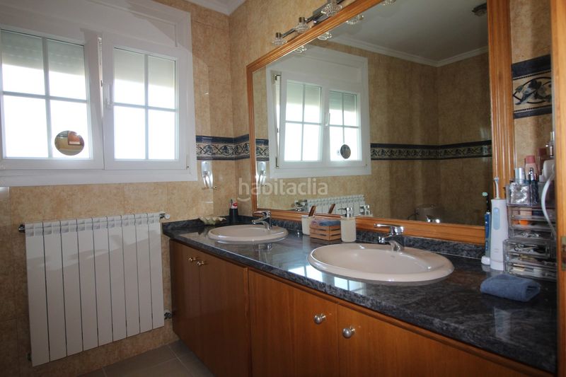 Foto 44ec20ff-9e0a-485a-80f9-bfd269fda17b. Chalet casa chalet en Vilatenim Figueres
