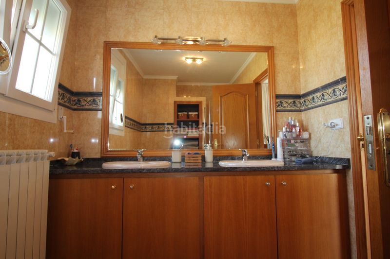 Foto 993583bf-7574-4ca3-aff2-eac51c34b896. Chalet casa chalet en Vilatenim Figueres