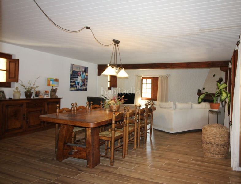 Foto 0977322d-746f-4dce-b218-b20cb33dbf96. Chalet casa chalet en Darnius