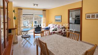 Chalet in Palau-saverdera. Casa chalet