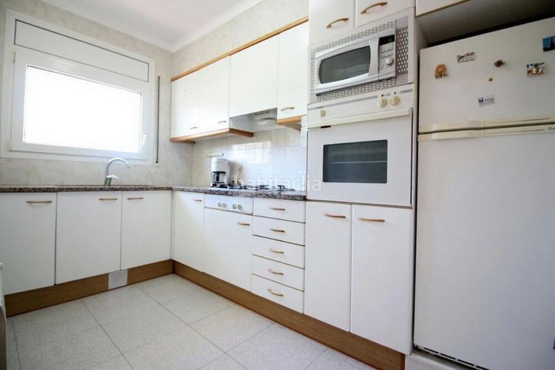 Foto f2d40c44-8090-4019-a4bd-4da193286b87. Xalet amb aparcament a Palau-saverdera