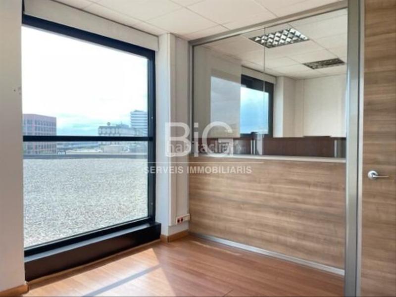 Foto e7ba55e9-34a6-4670-8aa6-aea084627be4. Location bureau avec chauffage dans Pla d'en Boet Mataró