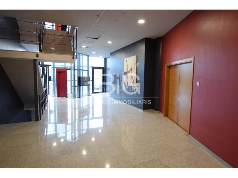 Foto 1850cf72-b824-42b0-a962-461d4c745249. Rent office space with heating in Pla d'en Boet Mataró