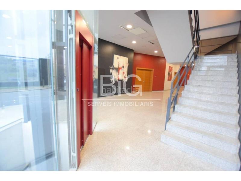 Foto d8f3a1d5-e7d6-48af-bd17-c7b682131c25. Rent office space with heating in Pla d'en Boet Mataró