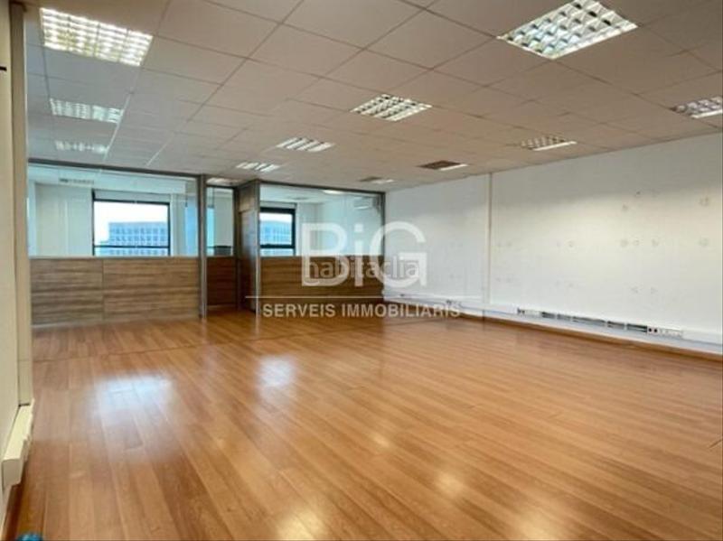 Foto ef308a36-f20b-42a8-a0f1-ef8d4769c2b3. Rent office space with heating in Pla d'en Boet Mataró