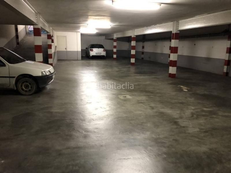 Foto 312b935b-efb8-4f81-bdaa-b083b2e564aa. Location parking voiture dans Peramàs Mataró