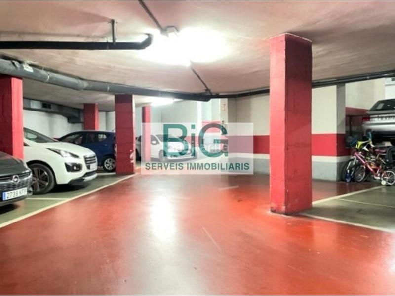 Foto 0cd32efb-d137-4535-acf1-64f963c030a8. Alquiler parking coche parking para moto en Via Europa - Parc Central Mataró