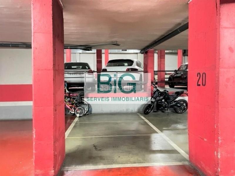 Foto 77ea90d5-bcd7-471f-9599-d16c43cf0cd6. Alquiler parking coche parking para moto en Via Europa - Parc Central Mataró