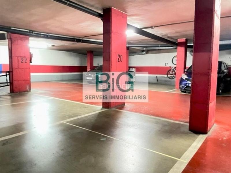 Foto c4af65ea-f835-4ba7-84fd-e31d6b642105. Lloguer aparcament cotxe a Via Europa - Parc Central Mataró