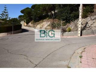 Terreny residencial a Cabrils. Solar con tres parcelas en venda en cabrils