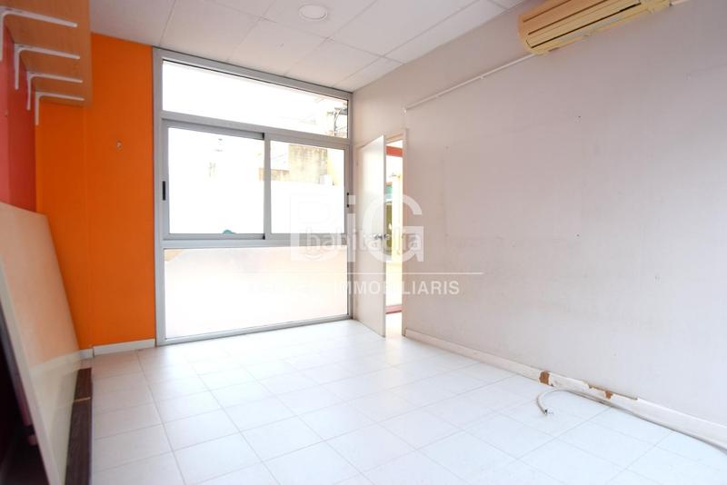 Foto e7fdf80a-3458-490e-a380-46ef18e8fa2f. Alquiler local comercial  con patio en alquiler en Mataró