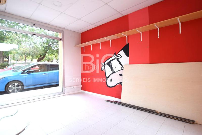 Foto ed439b6a-939d-4eb8-9f0c-79a5f6c0f86d. Alquiler local comercial  con patio en alquiler en Mataró
