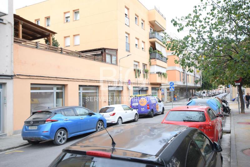 Foto a2a89250-0594-4243-b00c-f706f471a275. Lloguer local comercial a Centre Mataró