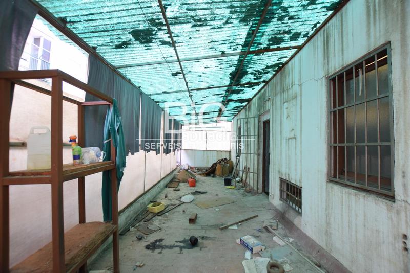 Foto 211ea461-b87d-4431-a2c0-46f13370318f. Locale commerciale in Rocafonda Mataró