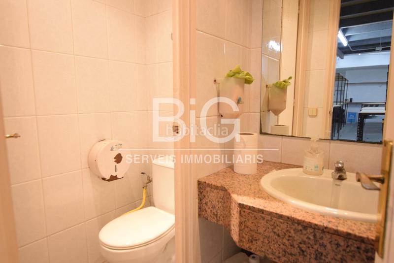 Foto 463e9b24-d9d6-42cf-93aa-97106dd79cc7. Alquiler local comercial  en zona prime la rambla en Mataró