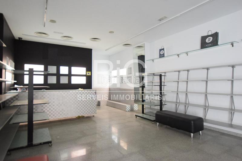 Foto 5203a3c6-549e-4430-9615-b1c8f6c17431. Alquiler local comercial  en zona prime la rambla en Mataró