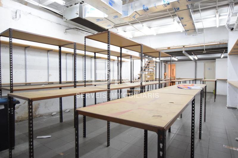 Foto ef08e97e-fa26-40be-92a4-901ae9a72068. Alquiler local comercial  en zona prime la rambla en Mataró