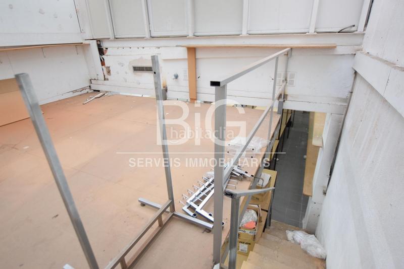 Foto 6de29bb1-f5e9-45f4-946d-75b23f464e94. Lloguer local comercial a Centre Mataró