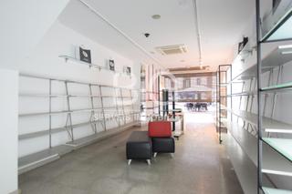 Miete Geschäftsraum in Centre. Local comercial en zona prime la rambla