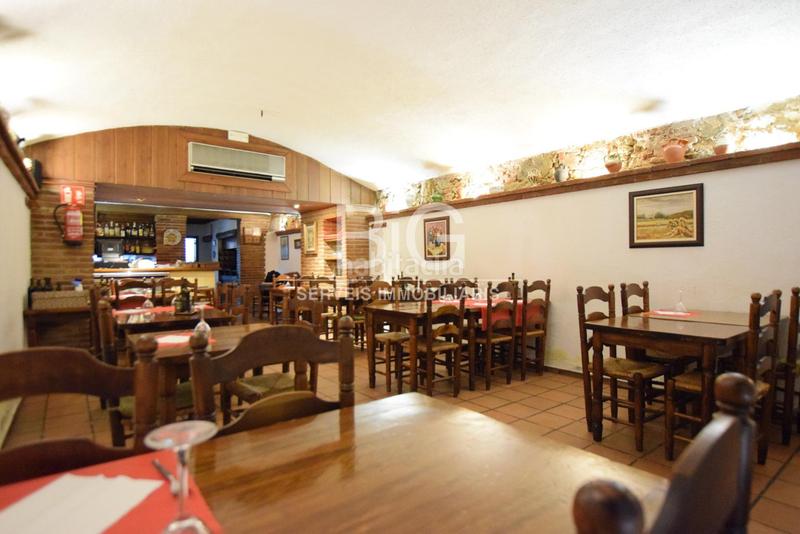 Foto c77c6e47-7e91-4b03-9562-0852c8ef3e4d. Alquiler local comercial restaurante en funcionamiento en el centro histórico . en Mataró