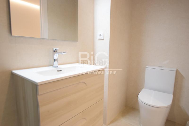 Foto 0bfd3c81-ea24-45b3-b336-1b71ef677f57. Alquiler ático exclusivo dúplex 3 hab más 2 terrazas de lujo y comodidad en Mataró